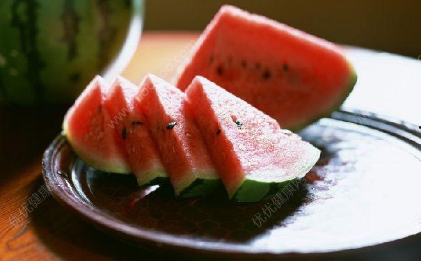 喝酒后吃瓜憋气,一场奇妙的生理挑战