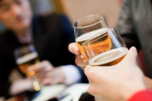 喝酒后吃瓜憋气,一场奇妙的生理挑战