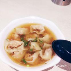 上海馄饨食堂吃瓜