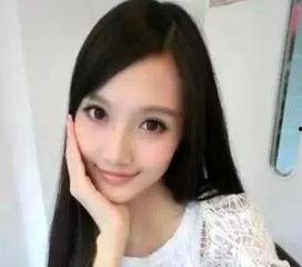 吃瓜老嫂子走路图片,揭秘吃瓜老嫂子的悠闲生活