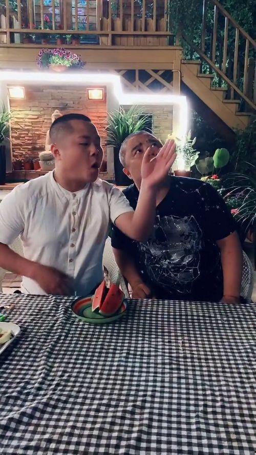 大头吃瓜韩国,揭秘韩国娱乐圈的幕后故事