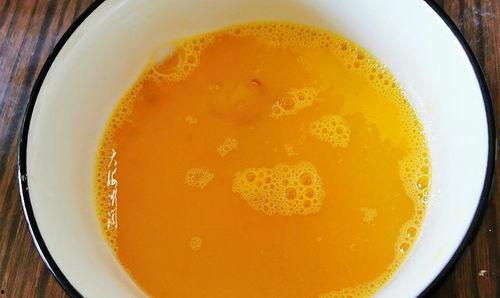 人吃野生鸡蛋瓜,天然美食与生态保护的和谐共生